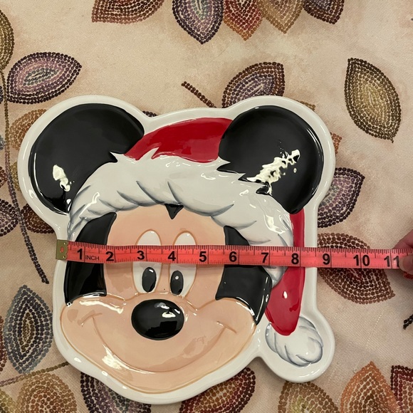RARE Mickey and Minnie Christmas Plates - Picture 11 of 12
